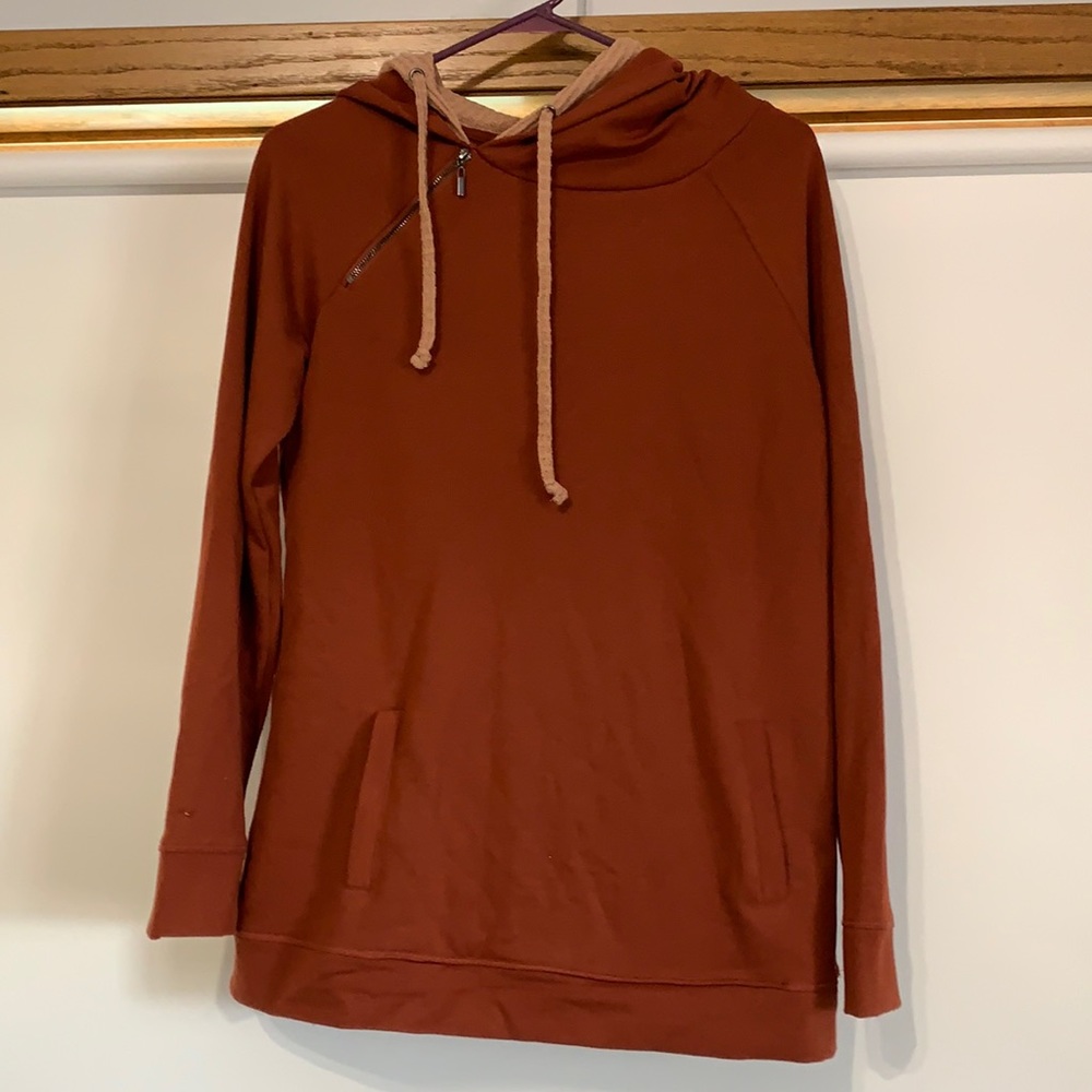 Zip detail hoodie